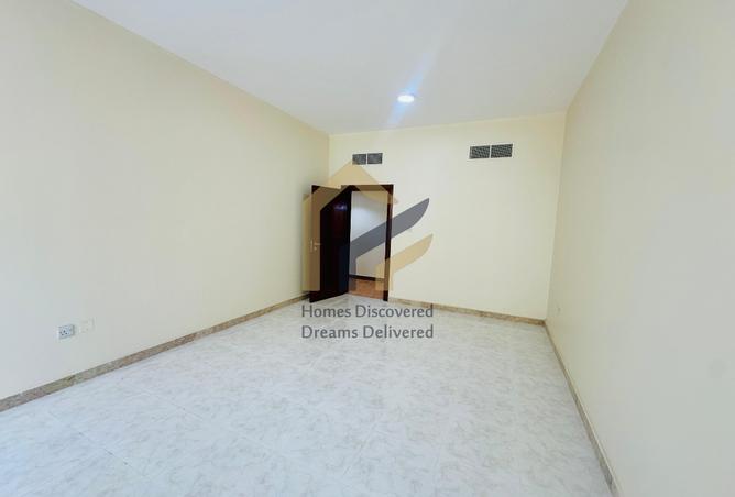 867104 - Property Main Image