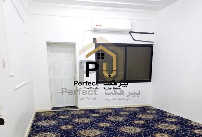 737612 - Property Image 2