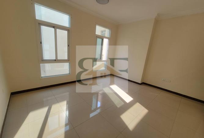 981196 - Property Image 3