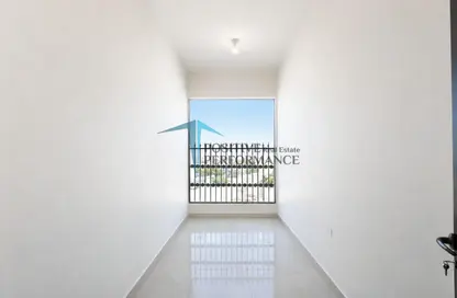 شقة - 2 غرف نوم - 2 حمامات للايجار في فريج كليب - الدوحة