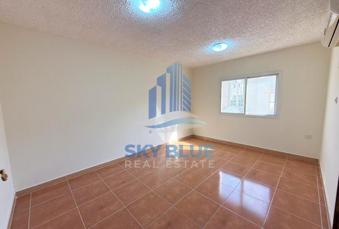 997563 - Property Image 3