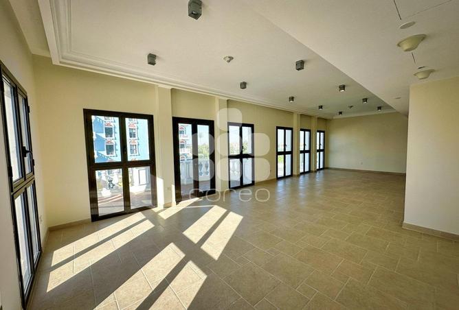 918978 - Property Image 2