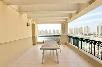 Apartment - 2 Bedrooms - 3 Bathrooms for rent in Viva West - Viva Bahriyah - The Pearl Island - Doha