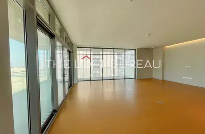 Apartment - 2 Bedrooms - 4 Bathrooms for sale in Seef Lusail Tower 1 - Seef Lusail - Lusail City - Lusail