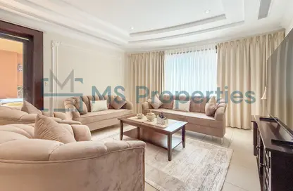Apartment - 1 Bedroom - 2 Bathrooms for rent in East Porto Drive - Porto Arabia - The Pearl Island - Doha