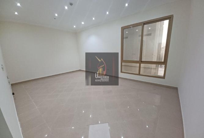 941698 - Property Image 2