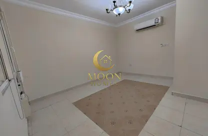Apartment - 2 Bedrooms - 2 Bathrooms for rent in Muntazah 7 - Al Muntazah - Doha