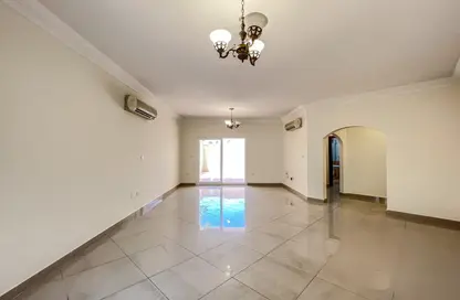 شقة - 2 غرف نوم - 2 حمامات للايجار في شارع  بو هامو - أبو هامور - الدوحة