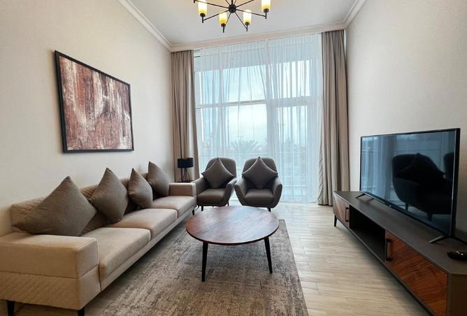 988269 - Property Image 3