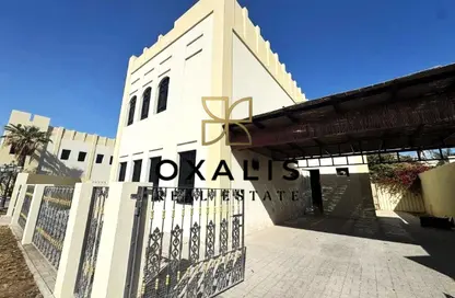 Villa - 4 Bedrooms - 5 Bathrooms for rent in Bin Omran - Fereej Bin Omran - Doha