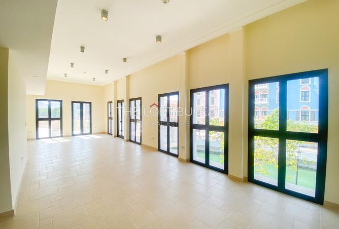 878026 - Property Image 2