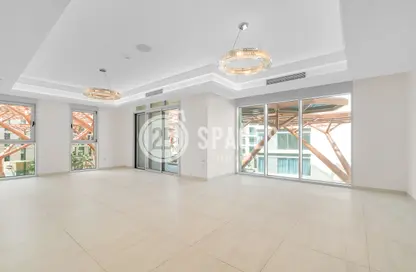 Apartment - 2 Bedrooms - 4 Bathrooms for rent in Gewan Island - The Pearl Island - Doha