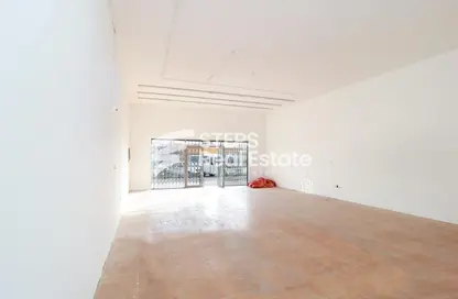 Show Room - Studio - 1 Bathroom for rent in Industrial Area 1 - Industrial Area - Doha