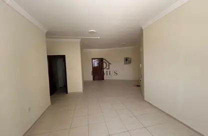 Apartment - 2 Bedrooms - 2 Bathrooms for rent in Hiteen Street - Al Muntazah - Doha