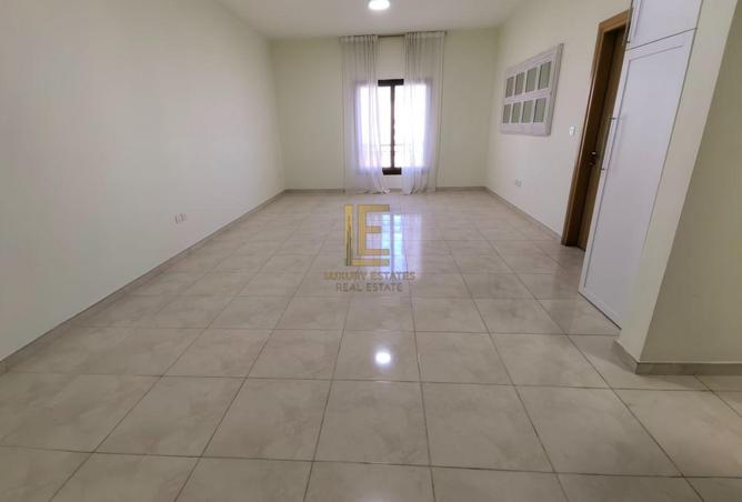 909707 - Property Main Image