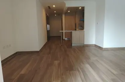 Apartment - Studio - 1 Bathroom for rent in Viva West - Viva Bahriyah - The Pearl Island - Doha