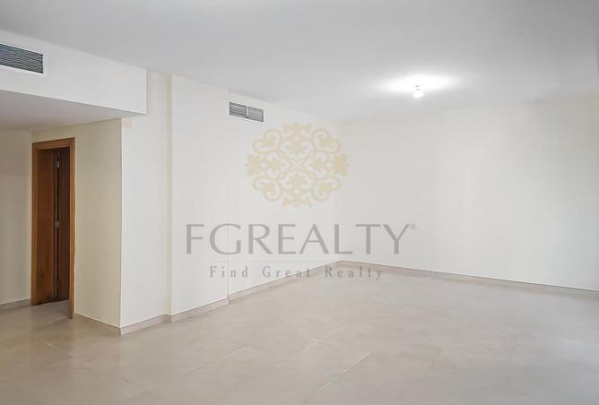 989548 - صورة العقار 3