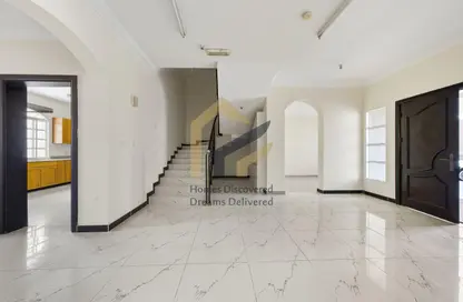 Villa - 5 Bedrooms - 4 Bathrooms for rent in Ain Khaled Villas - Ain Khaled - Doha