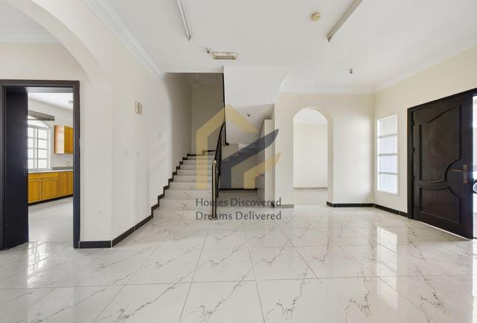 945611 - Property Image 3