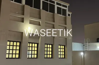 فيلا - 6 غرف نوم - 5 حمامات للايجار في الهلال - الهلال - الدوحة
