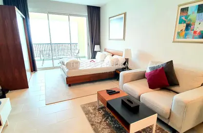 Apartment - Studio - 1 Bathroom for rent in Viva West - Viva Bahriyah - The Pearl Island - Doha