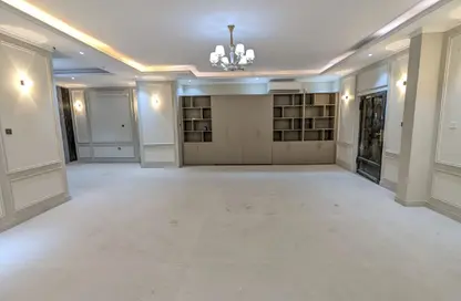 شقة - 5 غرف نوم - 7 حمامات للايجار في حياة الوكرة - قرية إزدان - الوكرة