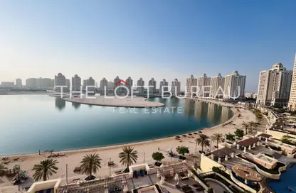 شقة - 2 غرف نوم - 3 حمامات للايجار في فيفا غرب - فيفا بحرية - جزيرة اللؤلؤة - الدوحة