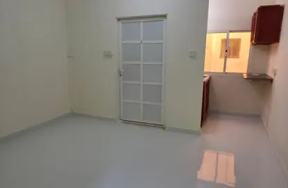 شقة - 1 حمام للايجار في شارع النعيجة - النعيجة - الدوحة