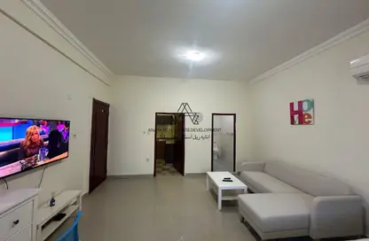 Apartment - Studio - 1 Bathroom for rent in West Bay - West Bay - Doha