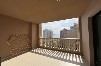 Apartment - 2 Bedrooms - 2 Bathrooms for rent in East Porto Drive - Porto Arabia - The Pearl Island - Doha