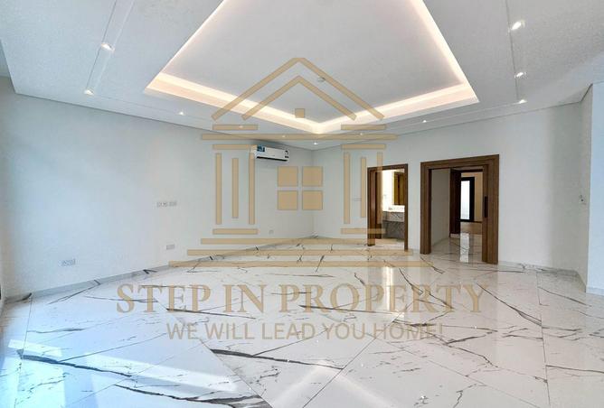 984237 - Property Image 3