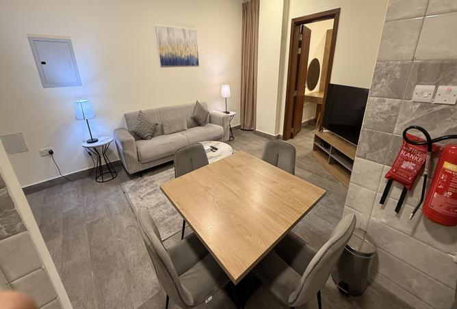 991398 - Property Image 3