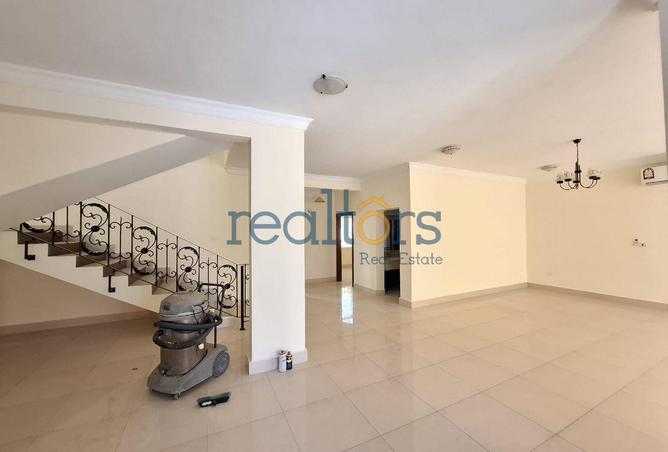 929097 - Property Image 3