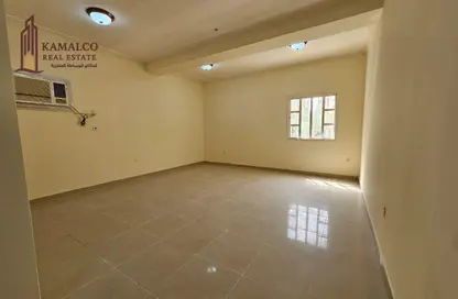 شقة - 2 غرف نوم - 2 حمامات للايجار في فريج بن محمود- جنوب - فريج بن محمود - الدوحة