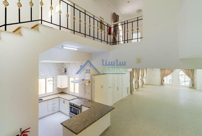 948644 - Property Image 2
