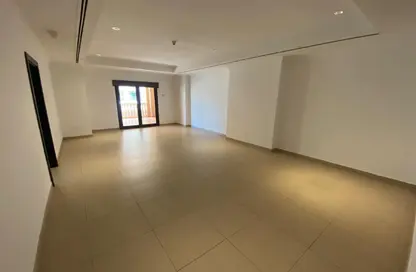 Apartment - 1 Bedroom - 2 Bathrooms for rent in East Porto Drive - Porto Arabia - The Pearl Island - Doha