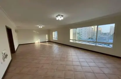 Apartment - 3 Bedrooms - 3 Bathrooms for rent in Thabit Bin Zaid Street - Al Mansoura - Doha