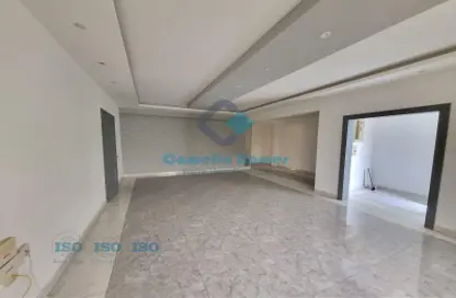 Empty Room image for: Villa - 2 Bedrooms - 2 Bathrooms for rent in Al Numan Street - Al Aziziyah - Doha, Image 1