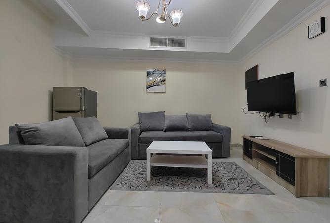 983237 - Property Image 3