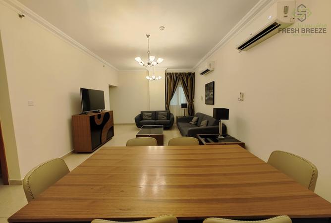902856 - Property Image 2