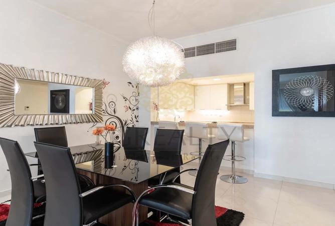 956528 - Property Image 2