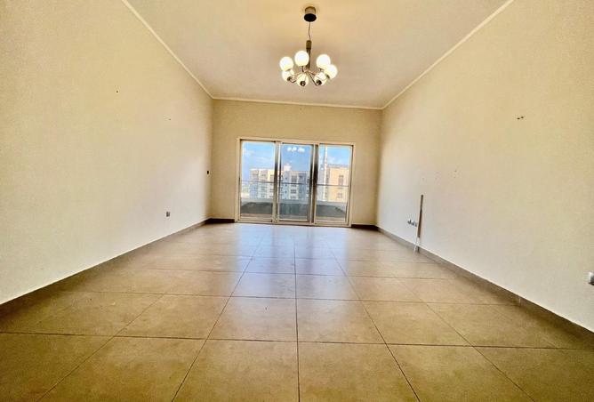 977067 - Property Image 3