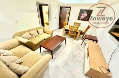 Apartment - 2 Bedrooms - 1 Bathroom for rent in Al Sadd Road - Al Sadd - Doha