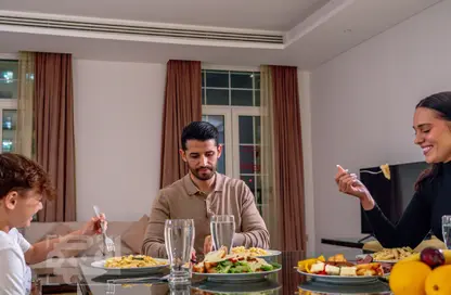 Apartment - 2 Bedrooms - 3 Bathrooms for rent in Floresta Gardens - Floresta Gardens - The Pearl Island - Doha