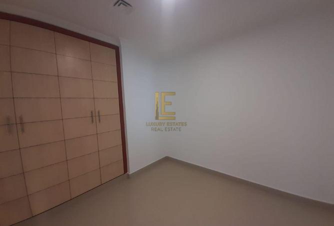 954148 - Property Image 3