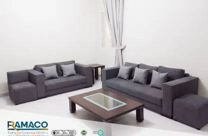 Apartment - 1 Bedroom - 1 Bathroom for rent in Umm Ghuwalina - Umm Ghuwailina - Doha