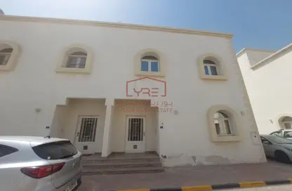 Villa - 4 Bedrooms - 3 Bathrooms for rent in Old Airport Road - Old Airport Road - Doha