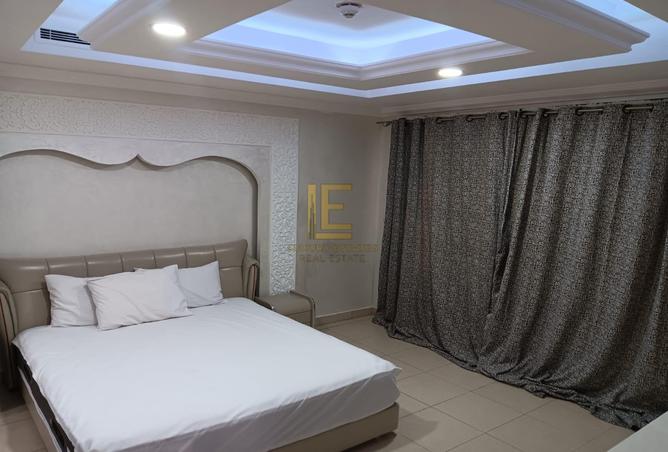 883663 - Property Image 2