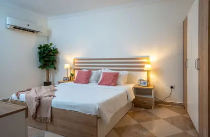 شقة - 4 غرف نوم - 3 حمامات للايجار في 11 قرية إزدان - قرية إزدان - الوكرة