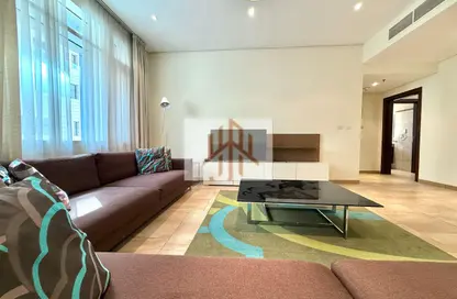 مجمع سكني - 3 غرف نوم - 4 حمامات للايجار في شارع الجزيره - فريج بن محمود الشمالي - فريج بن محمود - الدوحة
